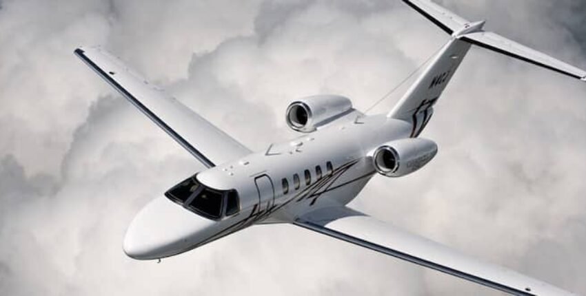 Location de jet privé : petit jet au design élégant.