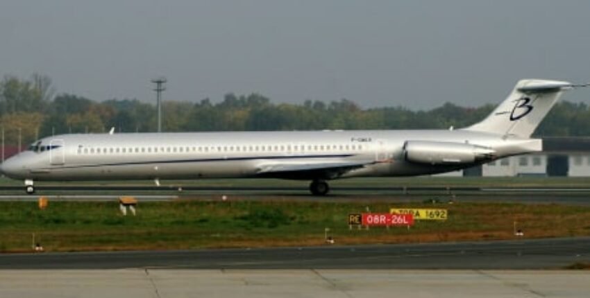 Location de jet privé : MD 83 avec B sur piste.