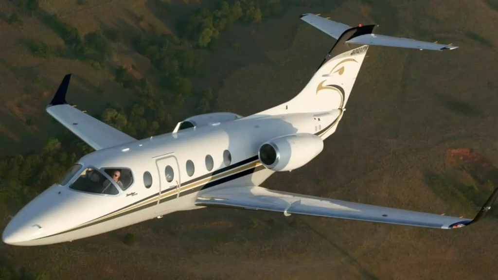 Hawker 400 location jet privé