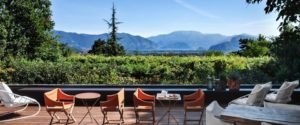 Balise Alternative : Hôtel Albereta - terrasse panoramique montagnarde relaxante