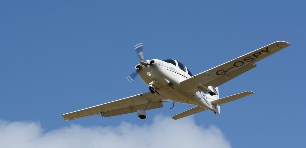 Cirrus SR22 en finale à l'atterrissage