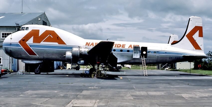 Avion cargo Carvair Aviation Traders