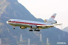 **Alt texte Yoast SEO :** _location jet privé_ proche montagnes et tours électriques.