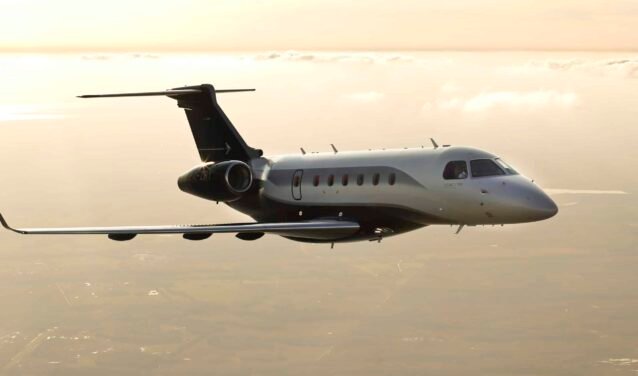 Location de jet privé, LEGACY 500 dans le ciel