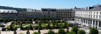 Place Francheville remplie de jardins, Périgueux