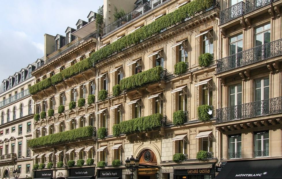 Vue de la façade extérieure du Palace parisien Park Hyatt Paris-Vendôme
